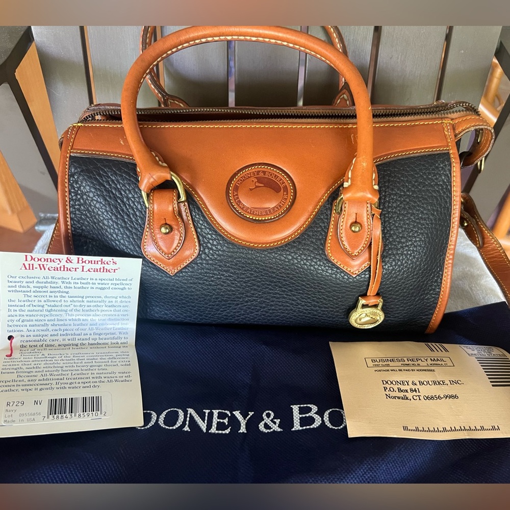 Vintage Dooney & Bourke Navy Satchel R729